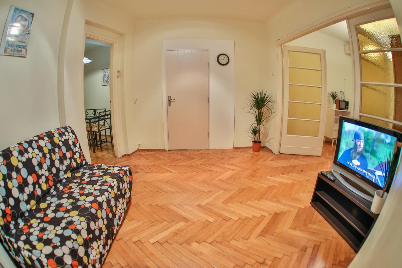 Color Apartments Franceza St Bucharest Exterior photo
